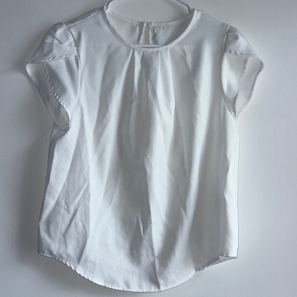 SHEIN White Short Sleeve Pleated Front Blouse